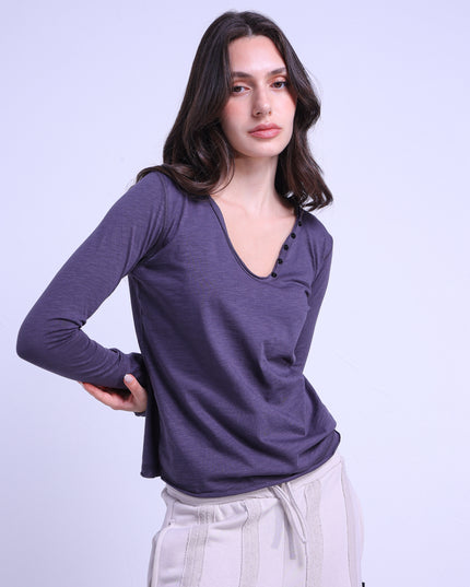 Buttoned V Long-Sleeves